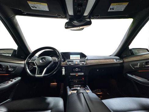 Used 2014 Mercedes-Benz E 350 4MATIC Sedan image 13