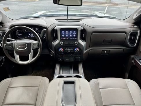Used 2022 GMC Sierra 1500 SLT w/ SLT Premium Plus Package AWD/4WD image 25