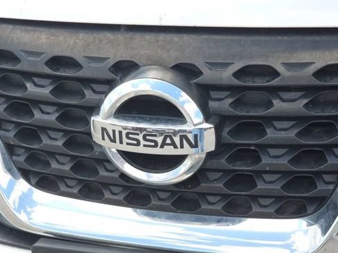 Used 2020 Nissan Kicks SV FWD image 9