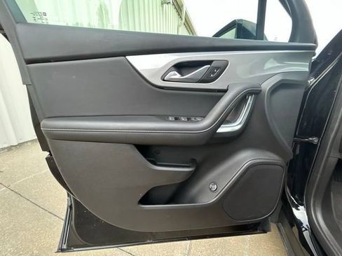Used 2024 Chevrolet Blazer LT w/ Convenience Package FWD image 15