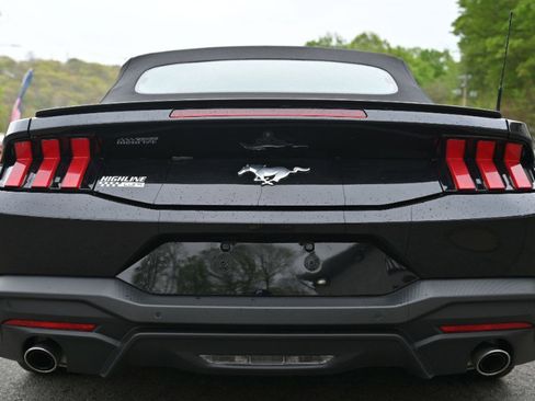Used 2024 Ford Mustang Premium RWD image 4