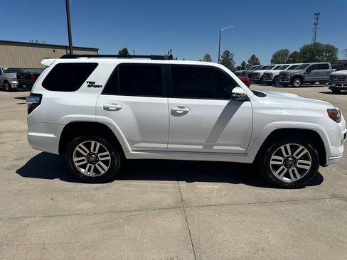 Used 2022 Toyota 4Runner TRD Sport AWD/4WD image 38