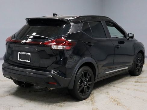 Certified 2023 Nissan Kicks SR image 10