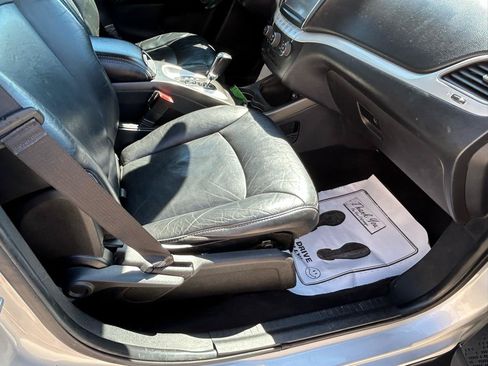 Used 2014 Dodge Journey Limited w/ Sun/Sound & Wheel Group AWD/4WD image 12