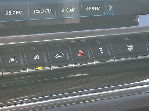 Used 2024 Chevrolet Silverado 1500 LT image 29