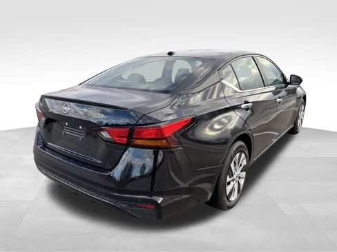 Used 2025 Nissan Altima 2.5 S image 7