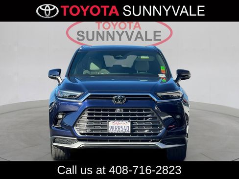 Used 2024 Toyota Grand Highlander AWD Hybrid image 11
