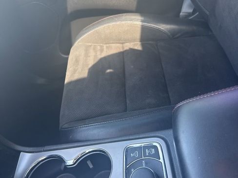 Used 2020 Jeep Grand Cherokee Trailhawk AWD/4WD image 16