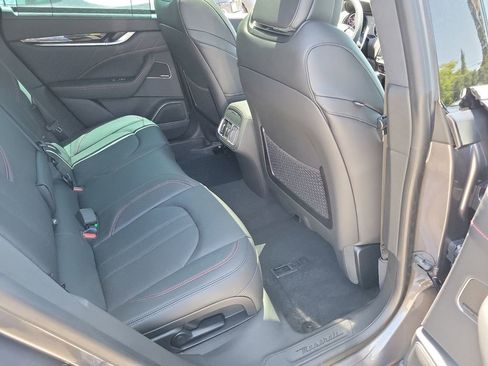 Used 2024 Maserati Levante GT Ultima image 15