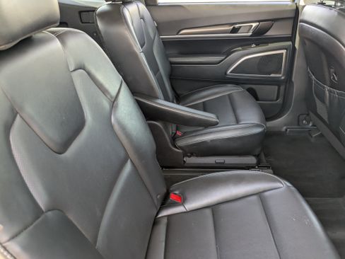 Certified 2025 Kia Telluride S AWD/4WD image 14