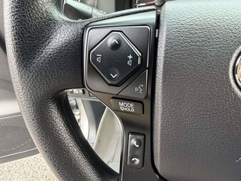 Used 2023 Toyota Tacoma SR AWD/4WD image 14