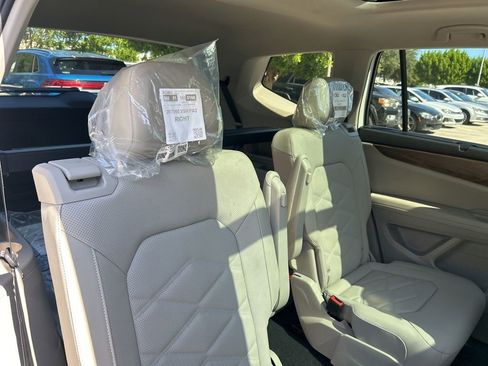 New 2026 Volkswagen Atlas SE FWD image 45