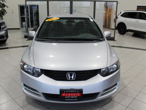 Used 2010 Honda Civic LX image 2