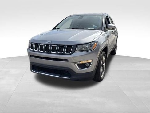 Used 2019 Jeep Compass Limited AWD/4WD image 1