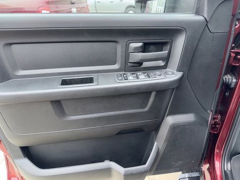 Used 2024 RAM 3500 Tradesman w/ Chrome Appearance Group image 22