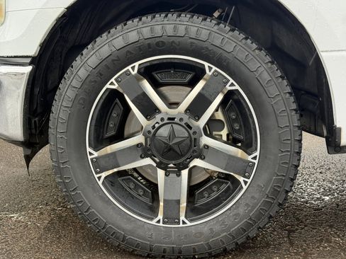 Used 2017 Ford F150 XLT RWD image 11