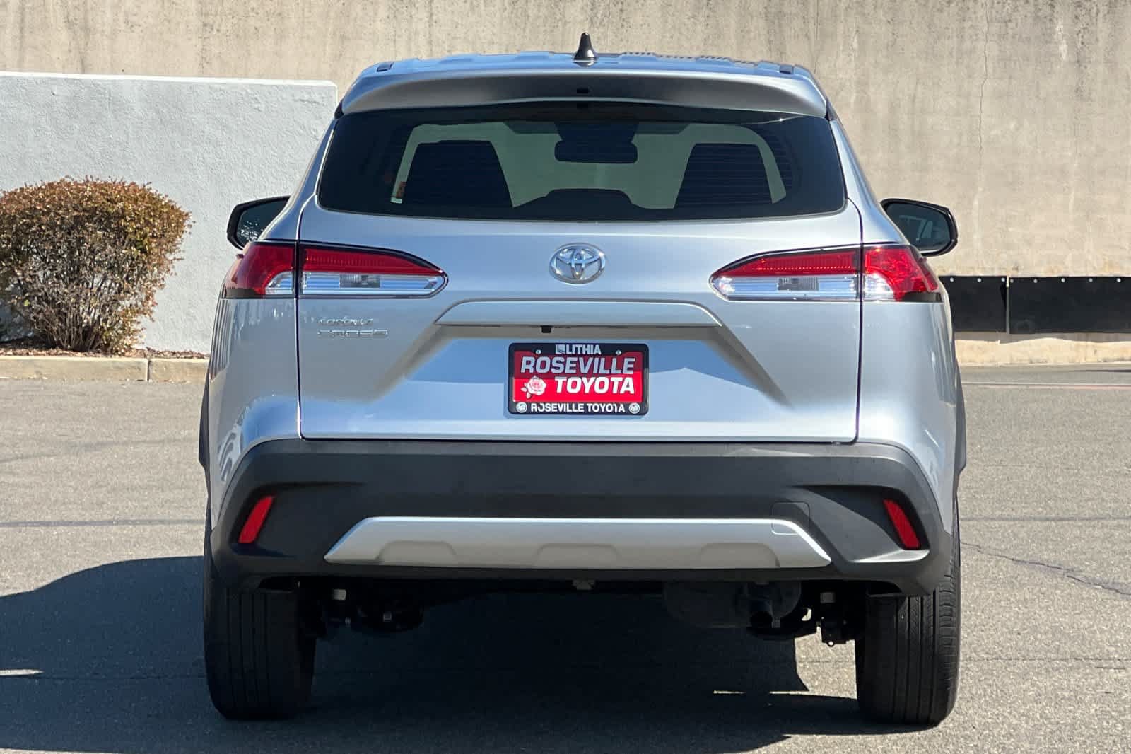 Certified 2024 Toyota Corolla Cross L FWD image 8