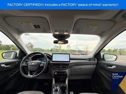 Certified 2025 Ford Escape Platinum AWD/4WD image 22