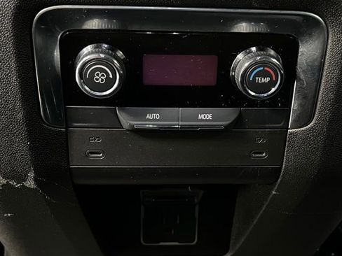 Used 2025 Chevrolet Tahoe Z71 AWD/4WD image 48