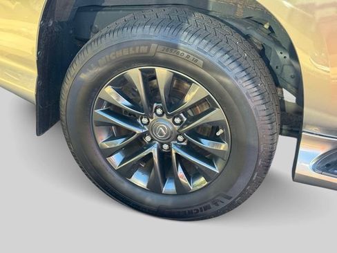 Used 2023 Lexus GX 460 Premium w/ Premium Package AWD/4WD image 8