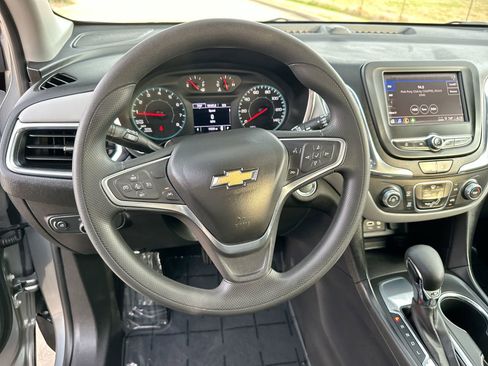 Used 2023 Chevrolet Equinox LS image 14