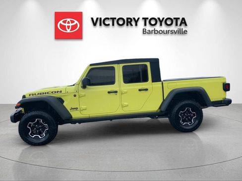 Used 2023 Jeep Gladiator Rubicon w/ Cold Weather Group AWD/4WD image 2