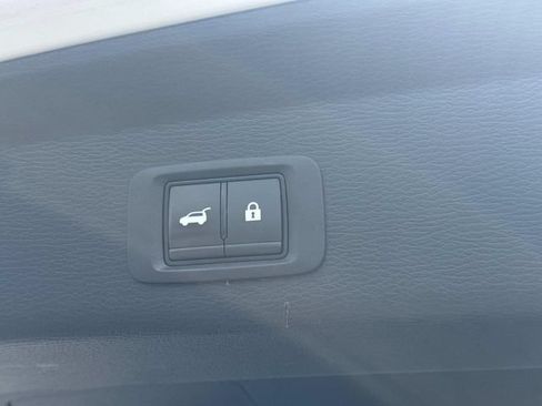 Used 2024 Mitsubishi Outlander SE AWD/4WD image 15