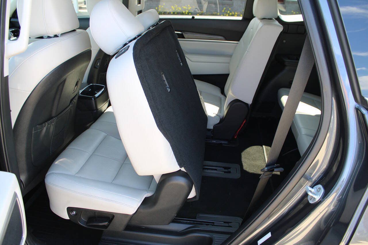 Used 2020 Kia Telluride EX AWD/4WD image 14