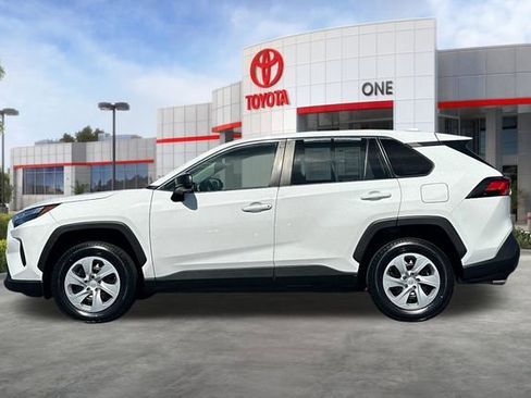 Used 2024 Toyota RAV4 LE FWD image 9
