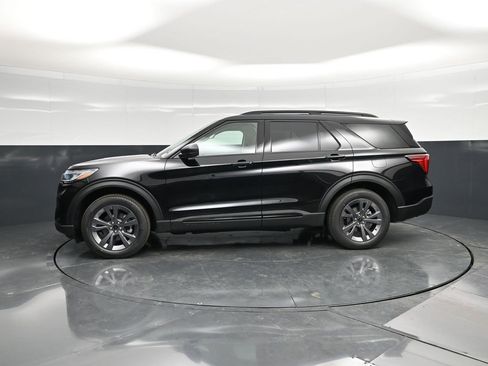 New 2026 Ford Explorer Active w/ Active Comfort Package image 9