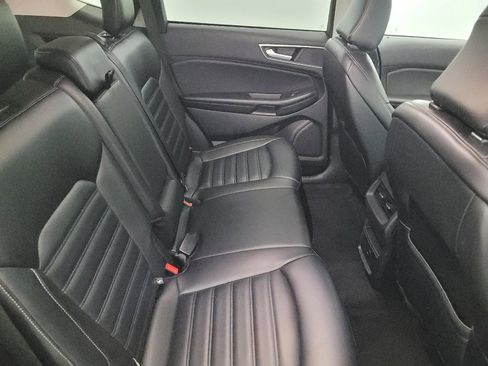 Used 2023 Ford Edge SEL image 19