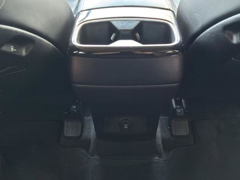 Used 2024 Kia Telluride S w/ S Sunroof Package FWD image 17