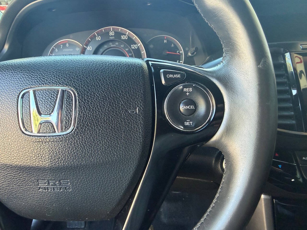 Used 2016 Honda Accord EX-L image 23