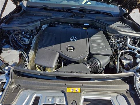 Used 2026 Mercedes-Benz GLC 300 image 16
