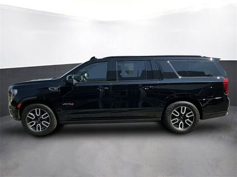 Used 2022 GMC Yukon XL AT4 w/ AT4 Premium Plus Package image 2