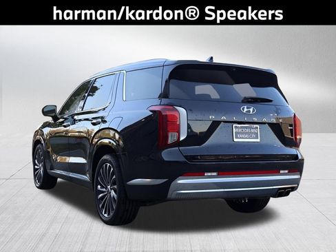 Used 2023 Hyundai Palisade Calligraphy image 6