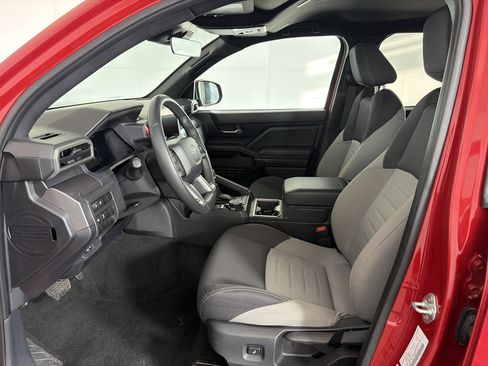 Used 2024 Toyota Tacoma TRD Off-Road image 6