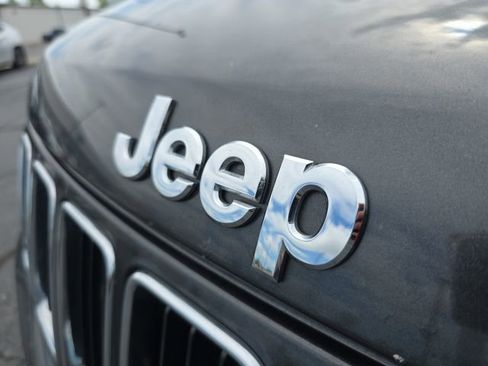 Used 2016 Jeep Grand Cherokee Limited AWD/4WD image 50