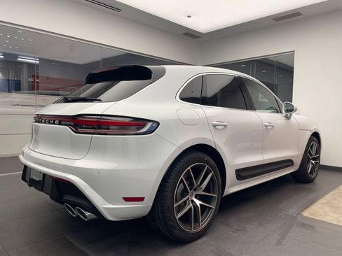 New 2026 Porsche Macan image 6