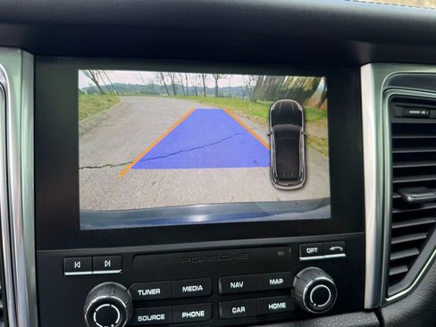 Used 2017 Porsche Macan GTS w/ Premium Package Plus image 26