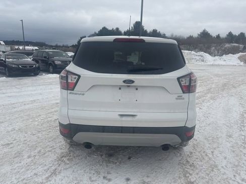 Used 2018 Ford Escape SE image 18