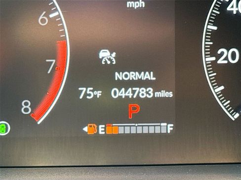 Used 2023 Honda Pilot EX-L image 12