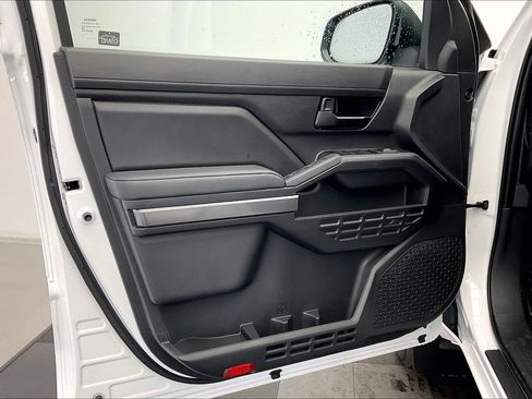 New 2025 Toyota Tacoma SR5 image 12