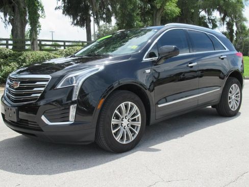Used 2018 Cadillac XT5 Luxury w/ Driver Awareness Package AWD/4WD image 3