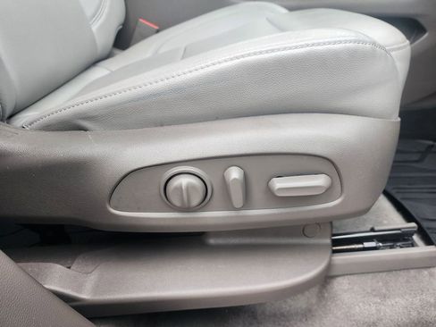 Used 2018 Chevrolet Traverse LT w/ LPO, Floor Liner Package image 23