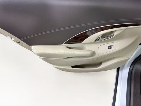 Used 2016 Buick LaCrosse Leather image 26