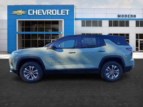 New 2026 Chevrolet Equinox LT w/ Convenience Package II image 2