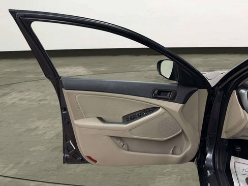 Used 2015 Kia Optima LX FWD image 12