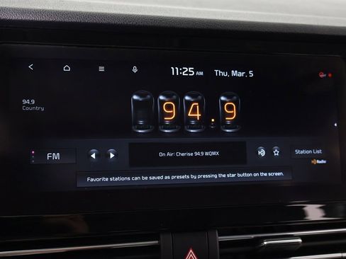 Used 2022 Kia Niro Touring Special Edition image 51