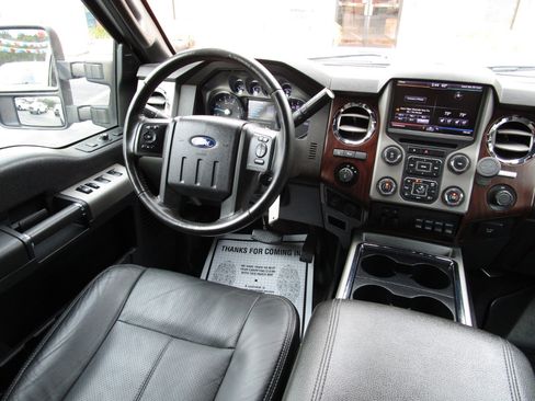 Used 2016 Ford F250 Lariat w/ Lariat Ultimate Package image 8